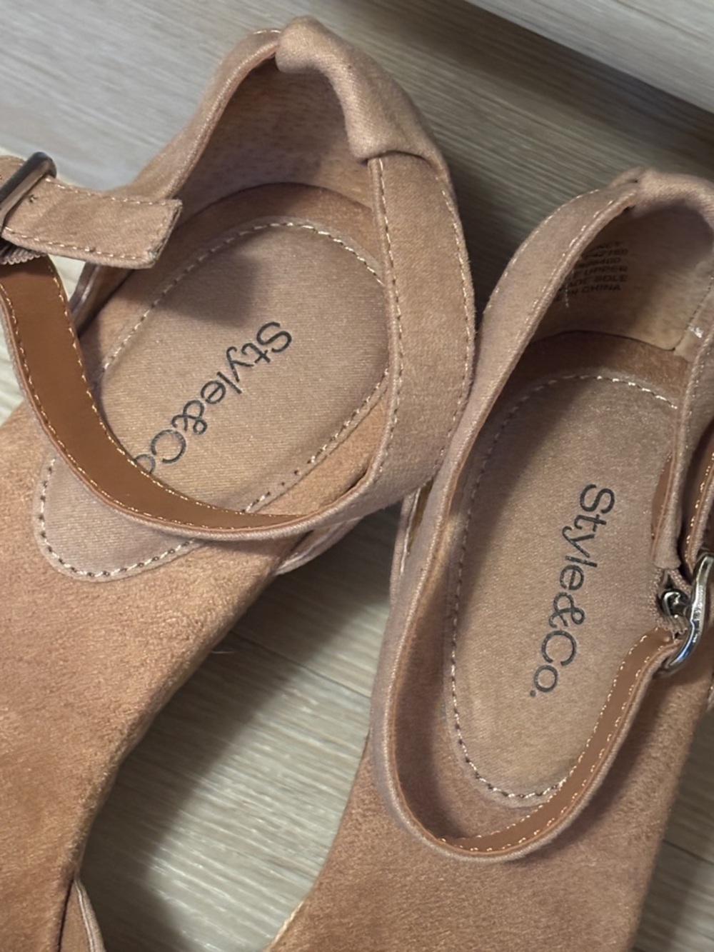 🤎Style & Co. Seleeney size 91/2 Wide Women's Tan Suede Espadrille Wedge Sandals🤎 - Picture 8 of 8